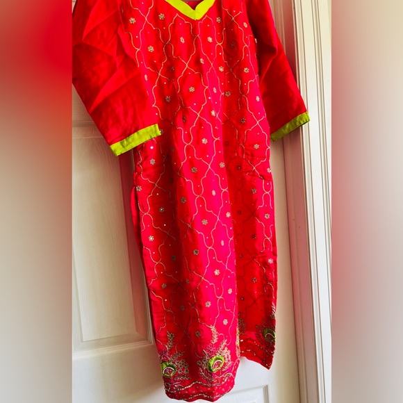 salwar suit - Picture 4 of 4